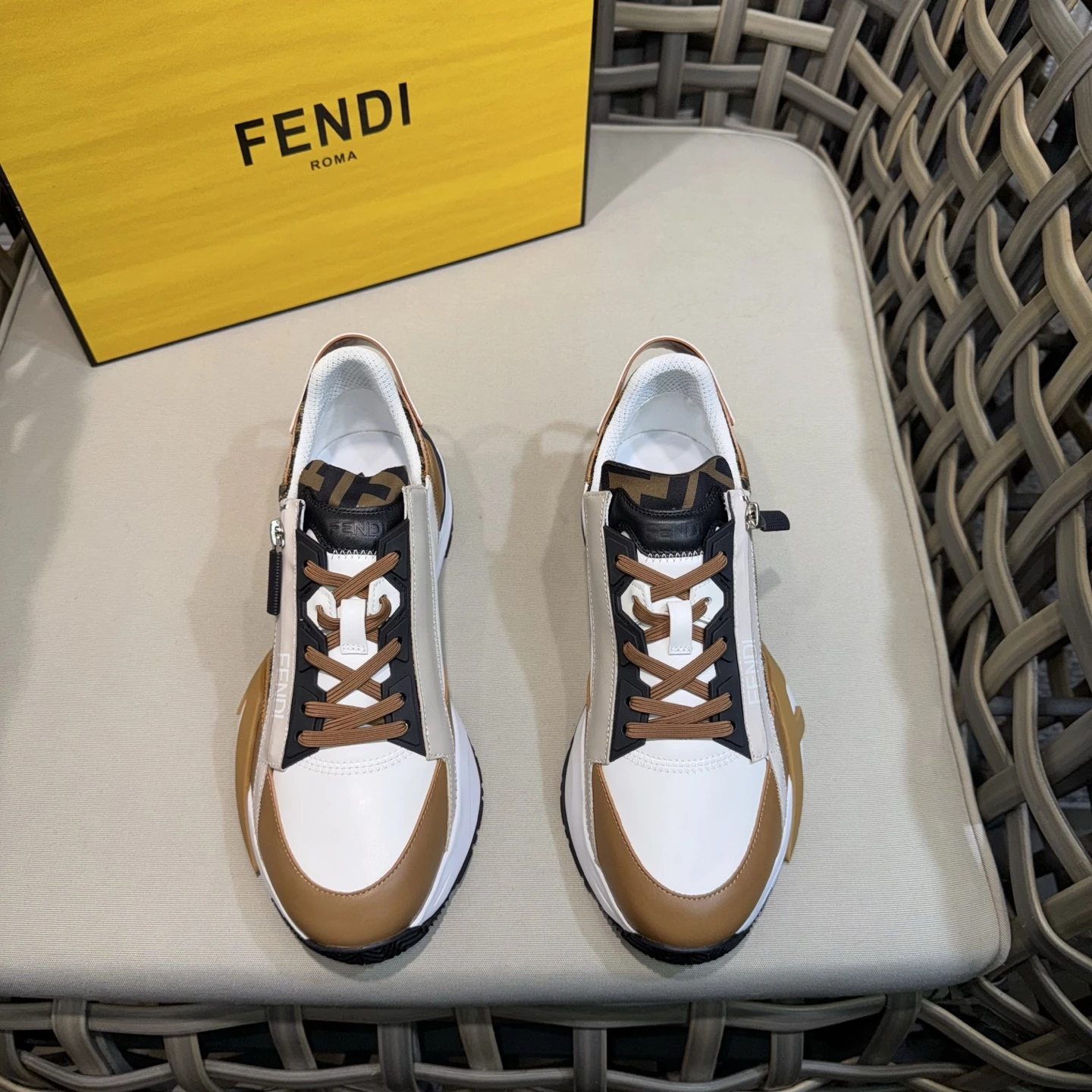 Fendi Sneakers — 5db37d27