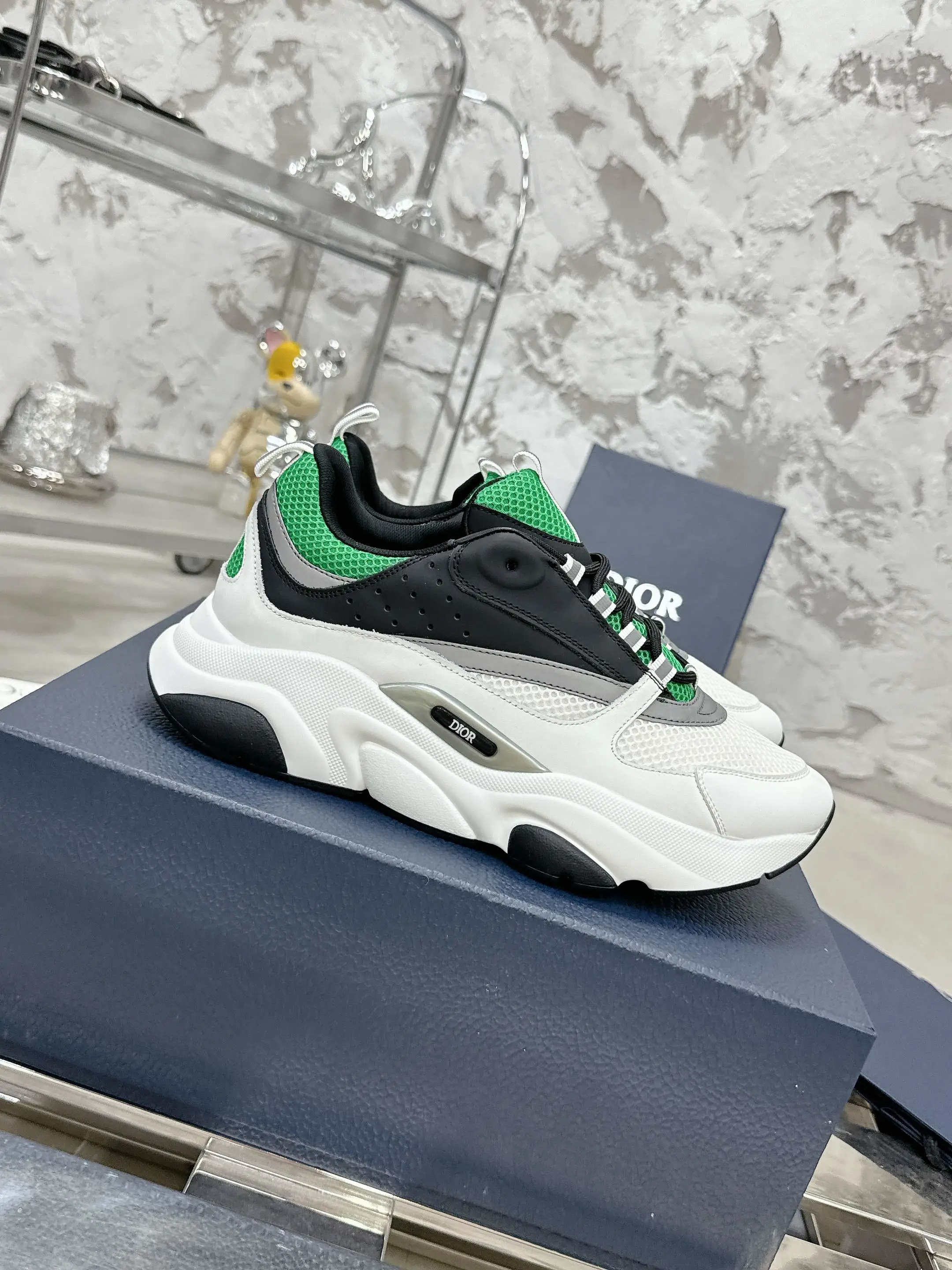 Dior Sneakers — b9ec4e66