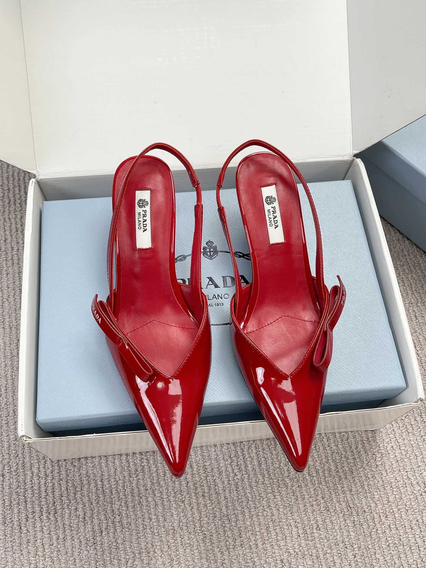 Prada Shoes — c8c3db5f