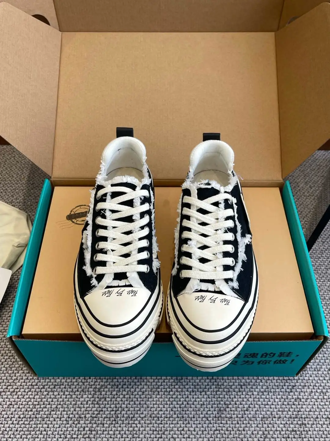 XVESSEL Sneakers — 80041019