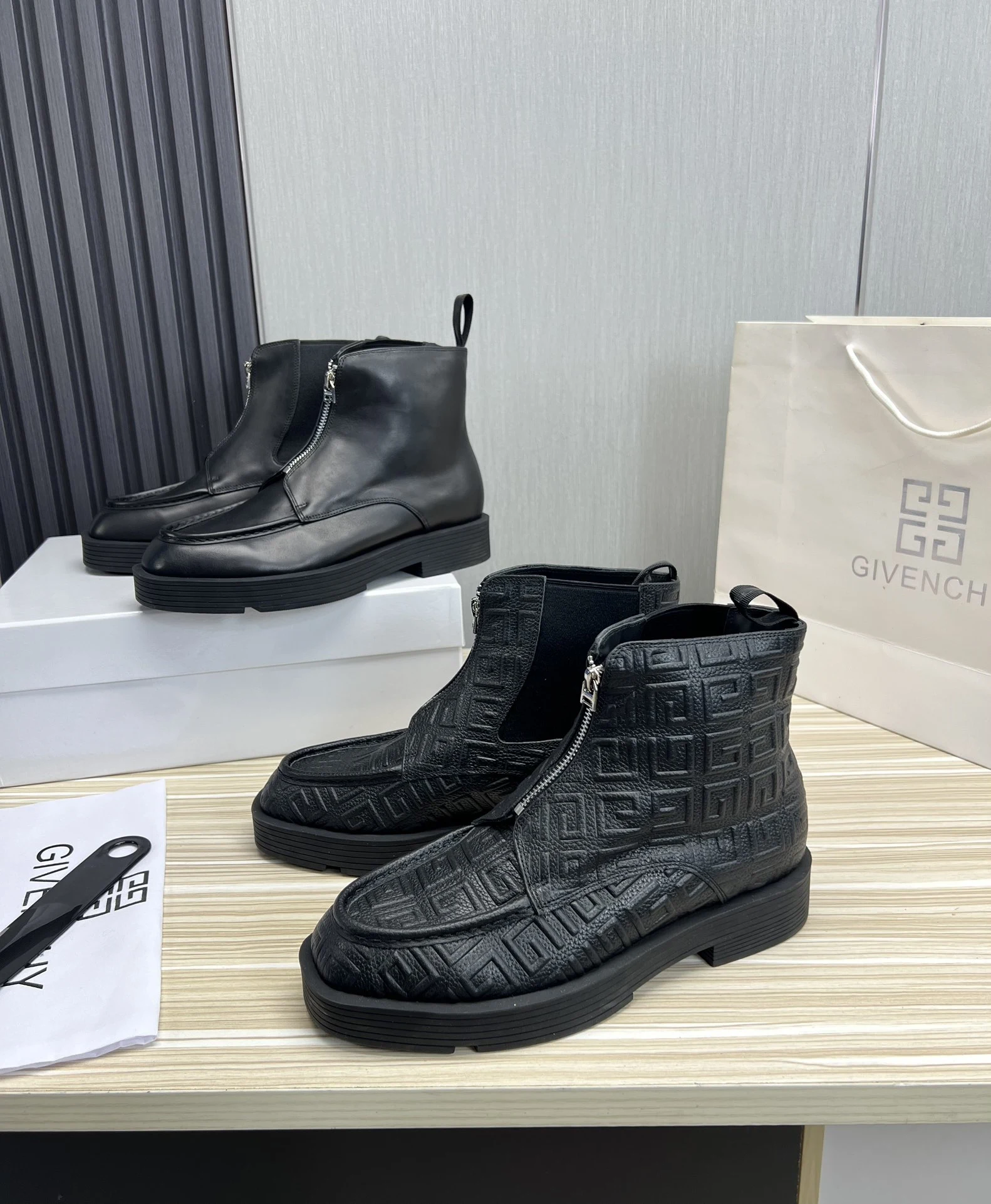 Givenchy Boots — 03a7f118