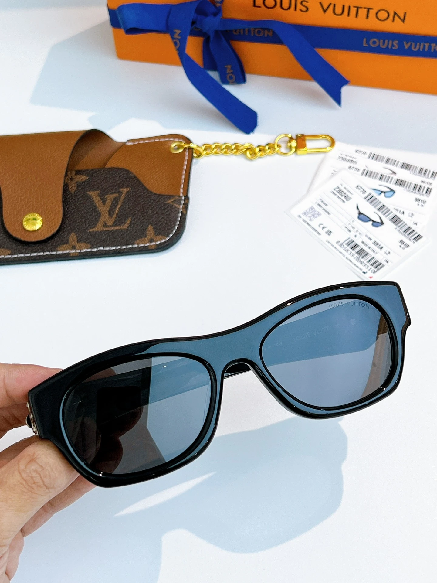 Louis Vuitton Eyewear — a0a92503