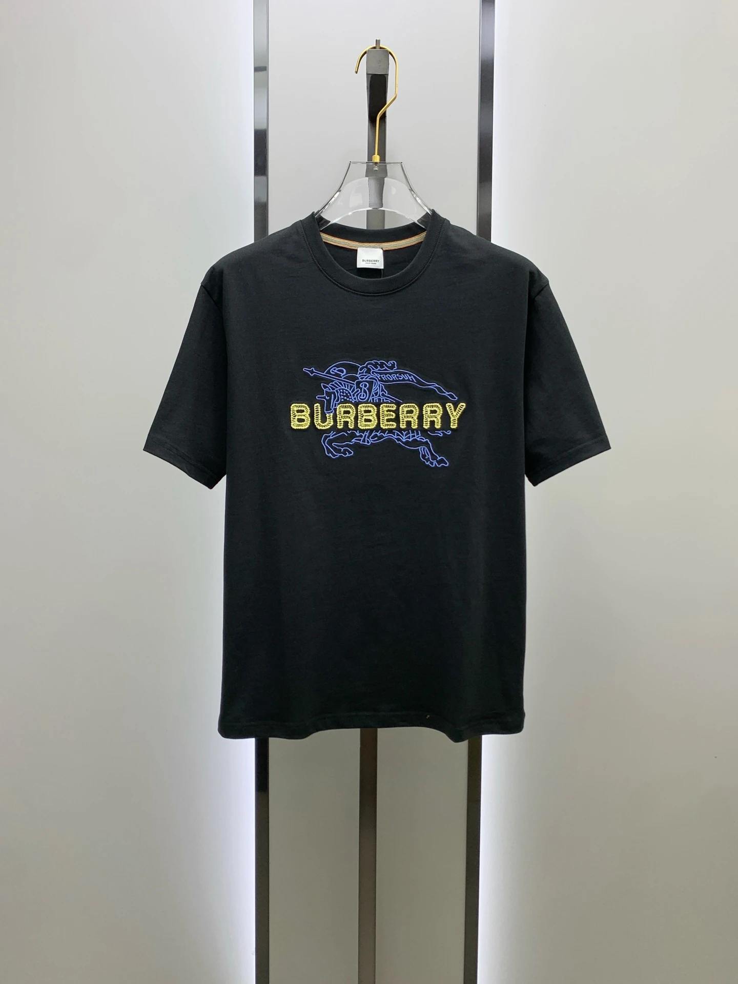 Burberry T-Shirt — 248e2138
