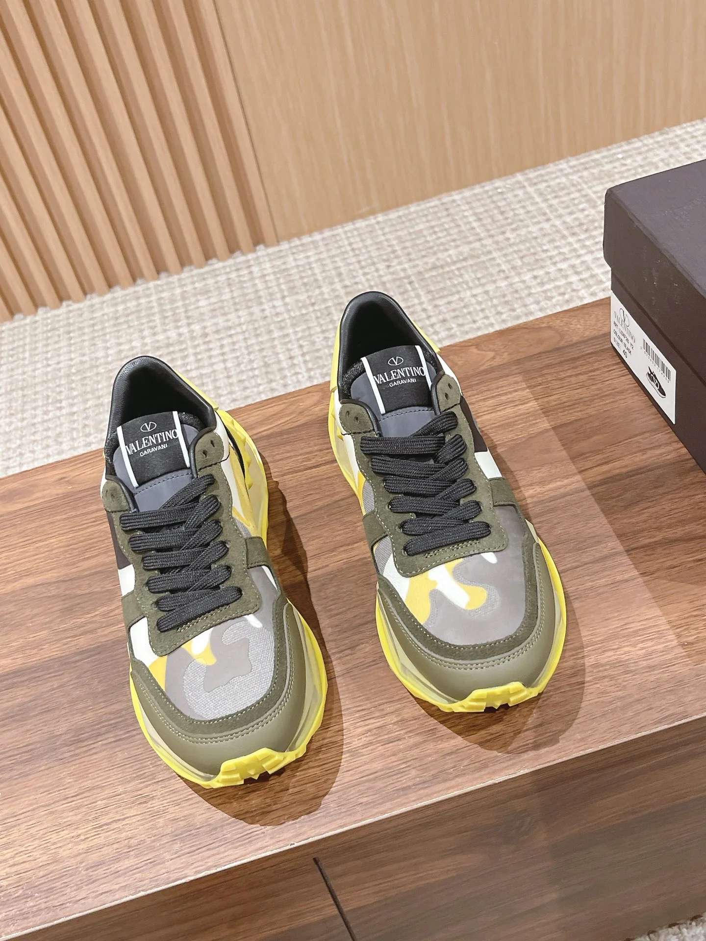 Valentino Sneakers — bd63973f
