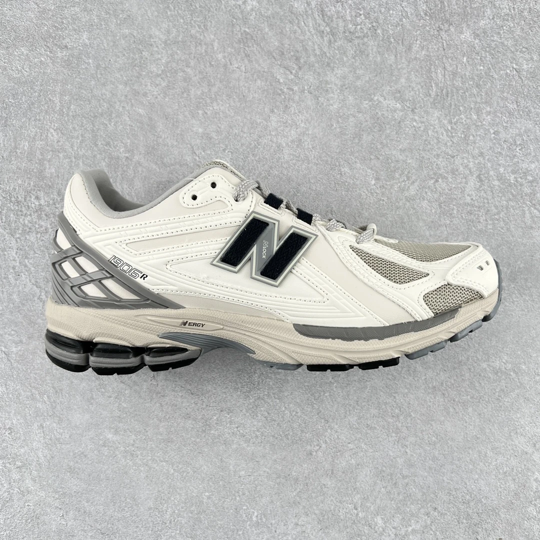 New Balance Sneakers — c5a71eab