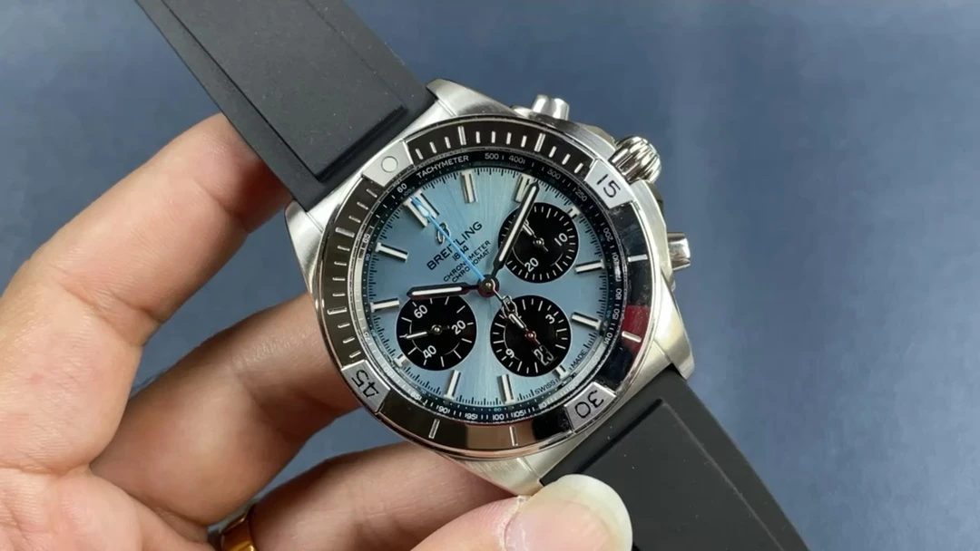 Breitling Watch — 2fb36981