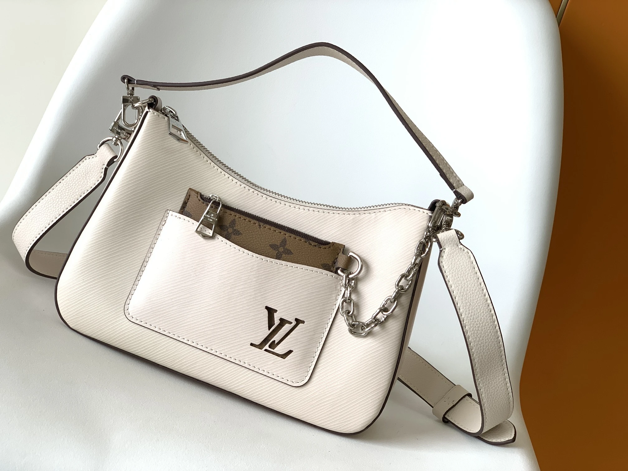 Louis Vuitton Bag — 2ad02de7