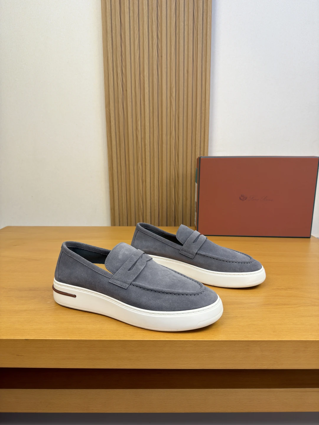 Loro Piana Sneakers — 4a324ddb