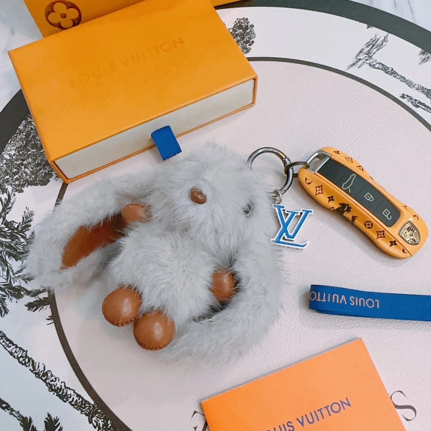 Louis Vuitton Keyrings & Bag Charms — 1caf21d5