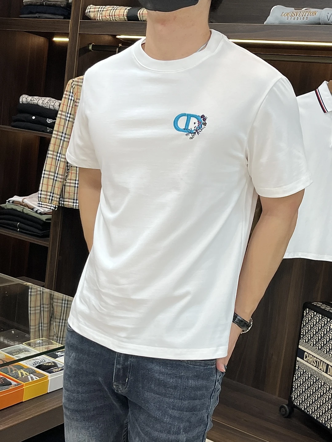 Dior T-Shirt — 2919f0e0