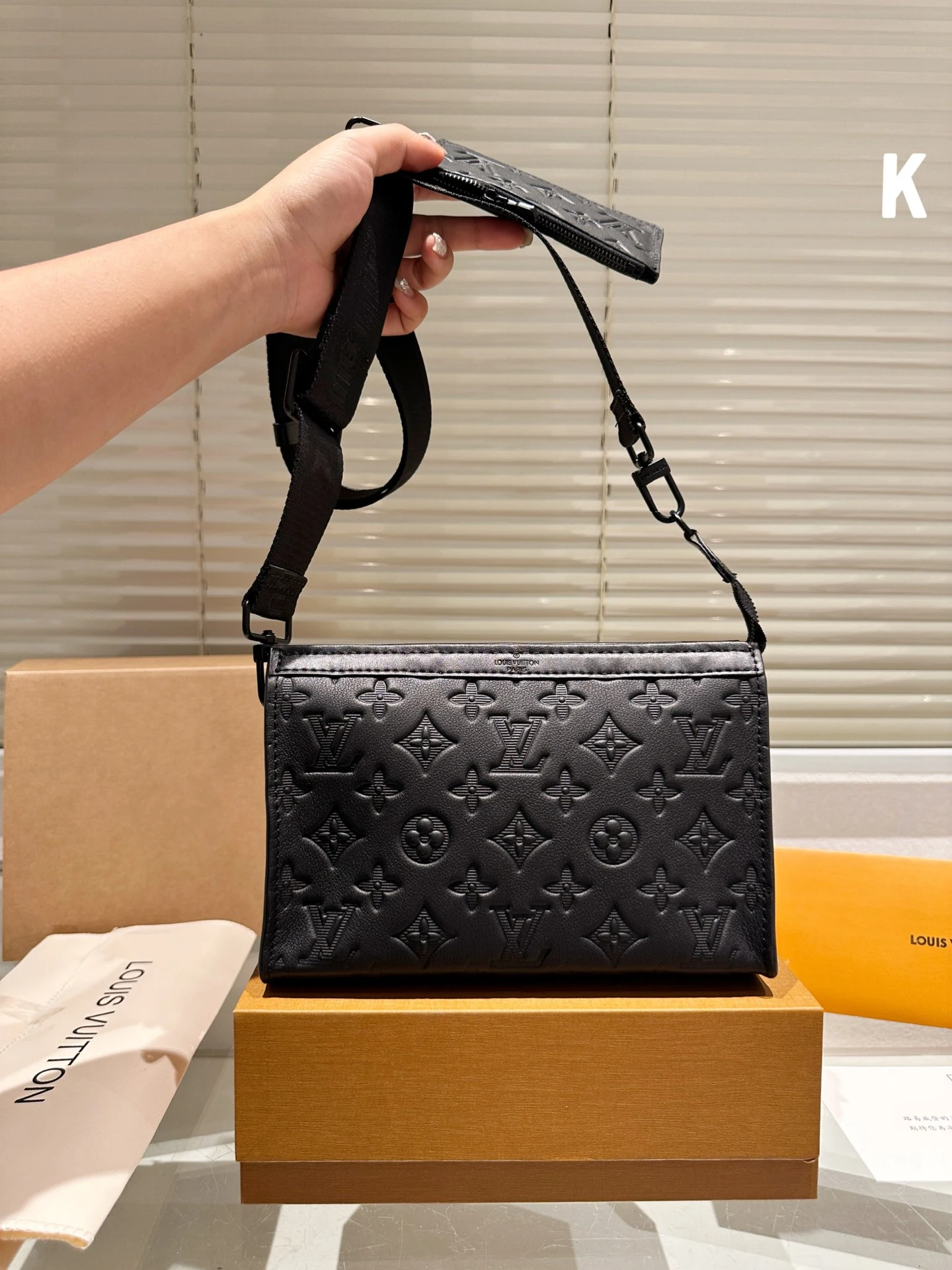 Louis Vuitton Bag — 0983d4b1