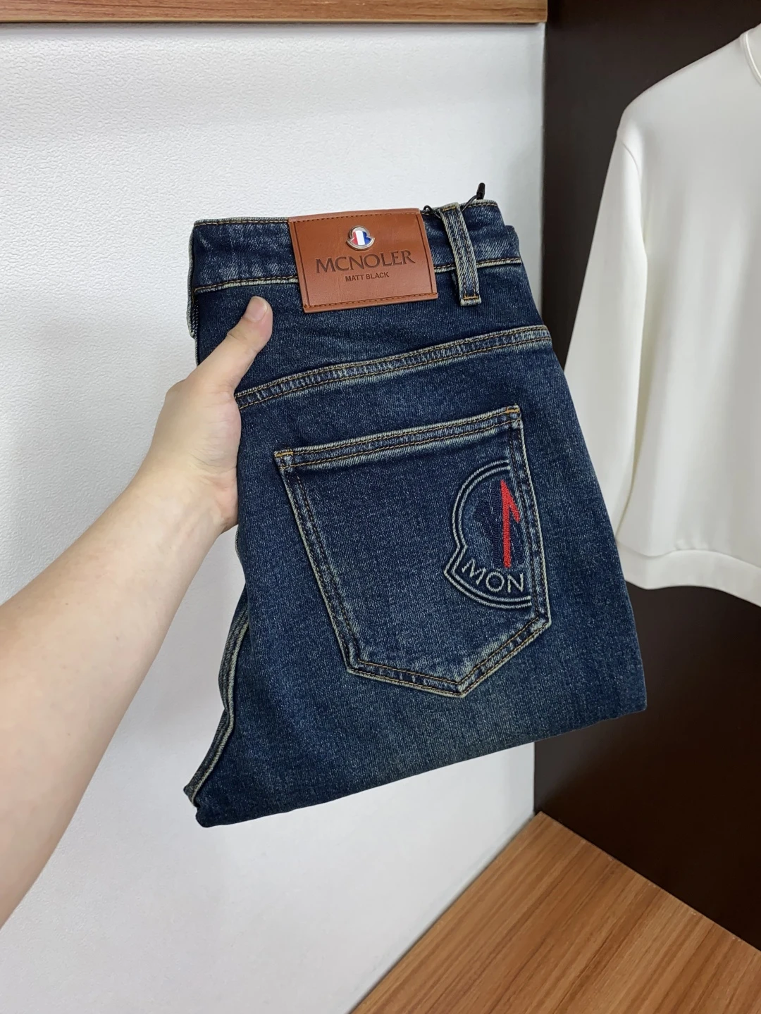 Loro Piana Clothing — 8290044d