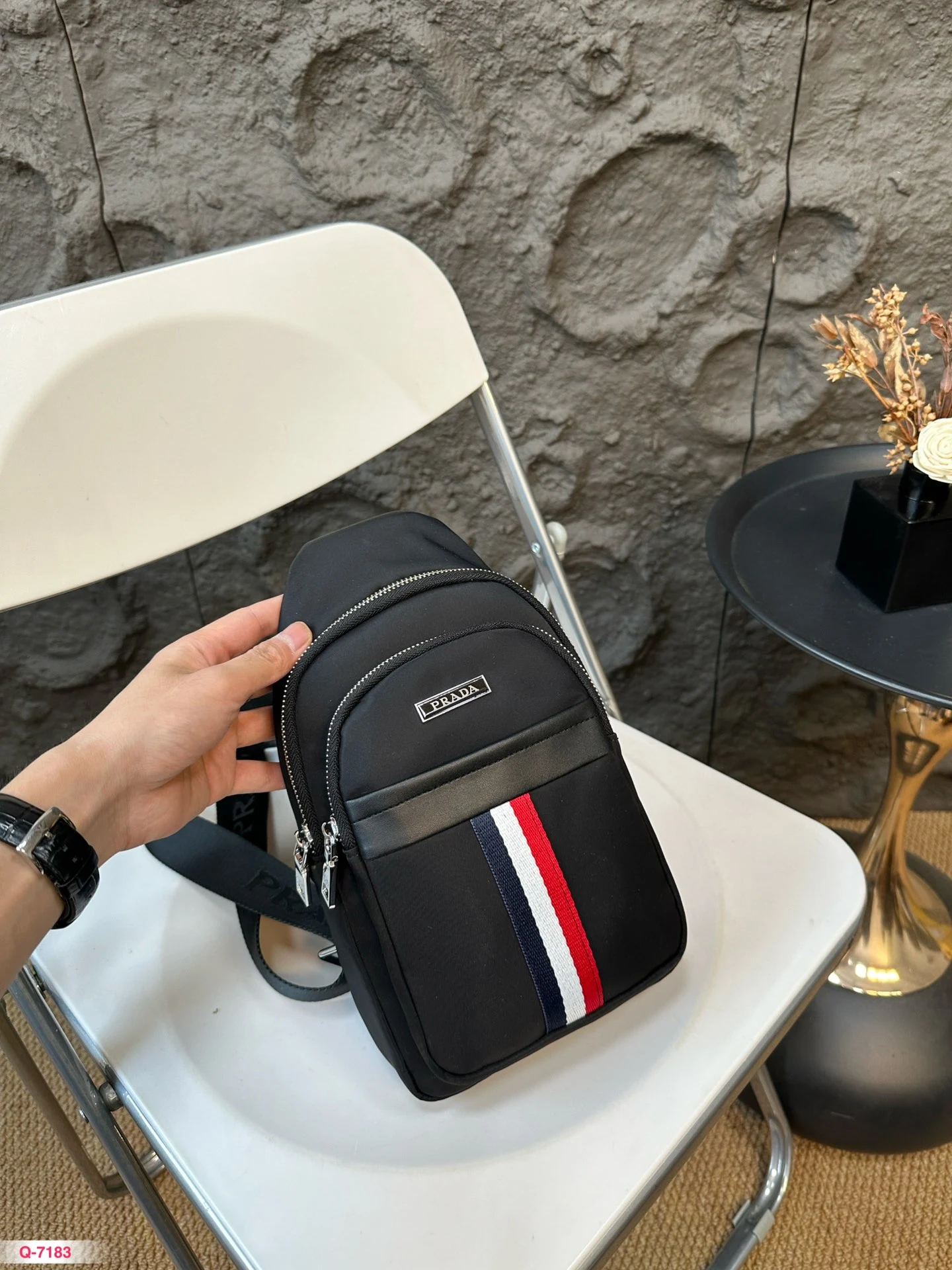 Prada Bag — 23be30fa