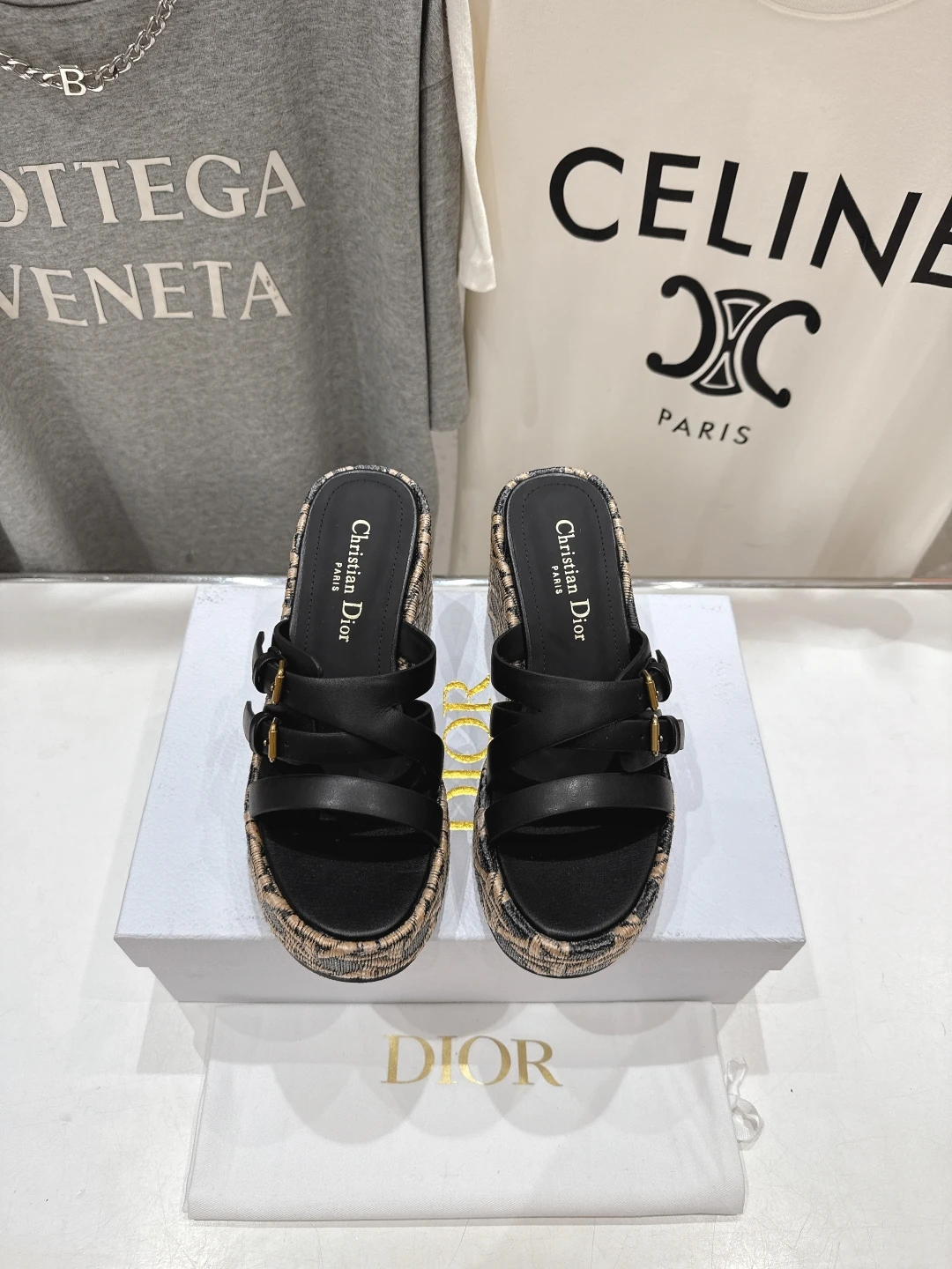 Dior Slippers — 41d5f3a4