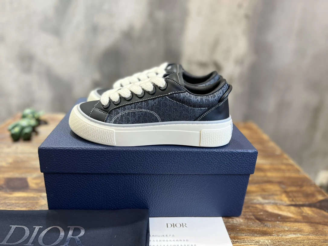 Dior Sneakers — aca4f6a9