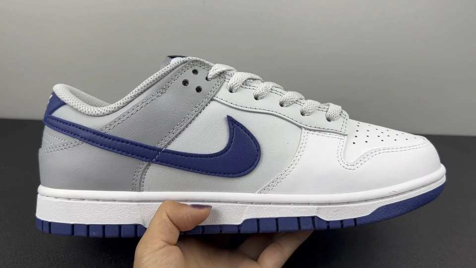 Nike Shoes — 2e346e8f