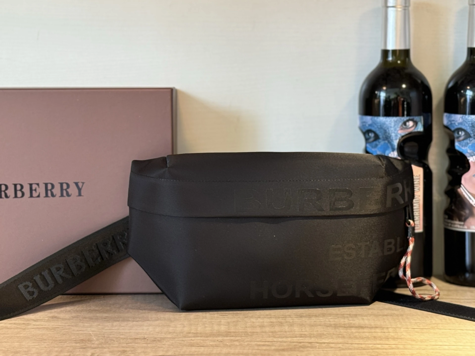 Burberry Bag — 18ad846a