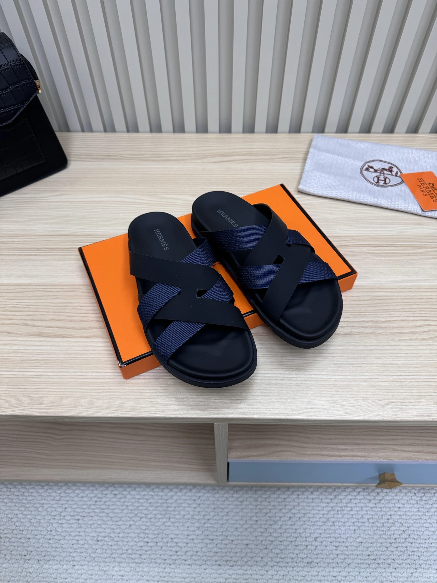 Hermès Slippers — 0e8cde7c