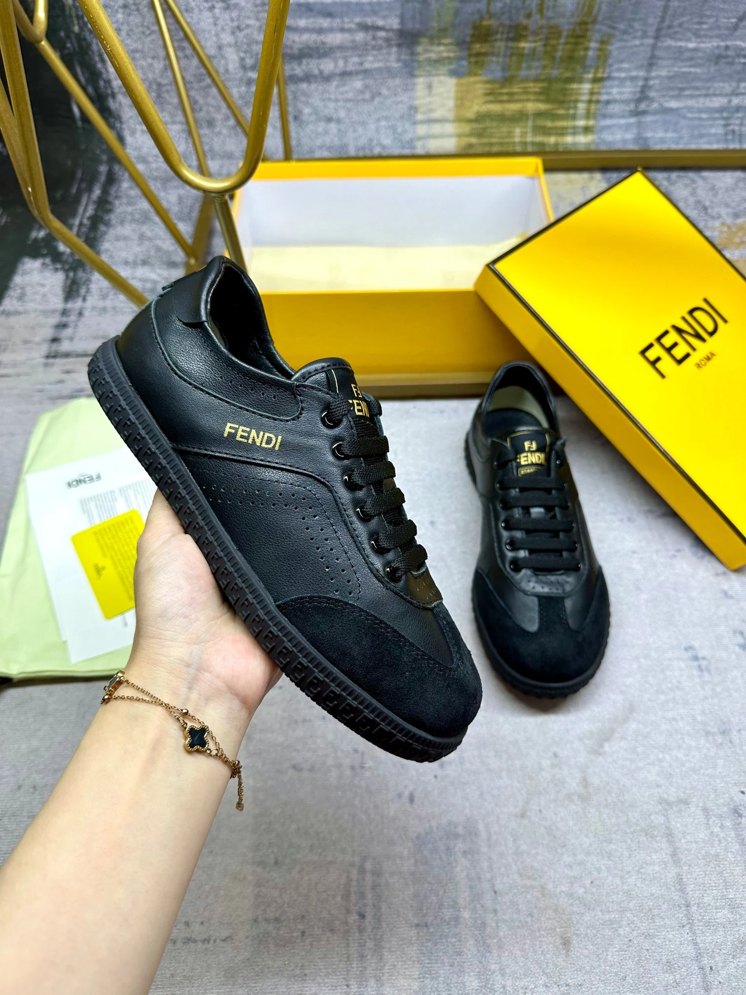 Fendi Sneakers — a0fd3509
