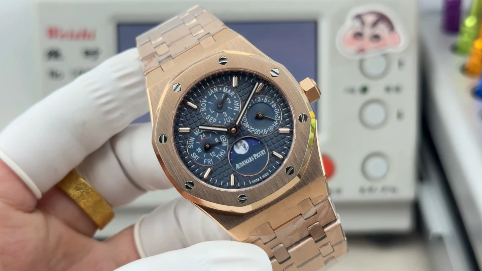 Audemars Piguet Watch — 16521029