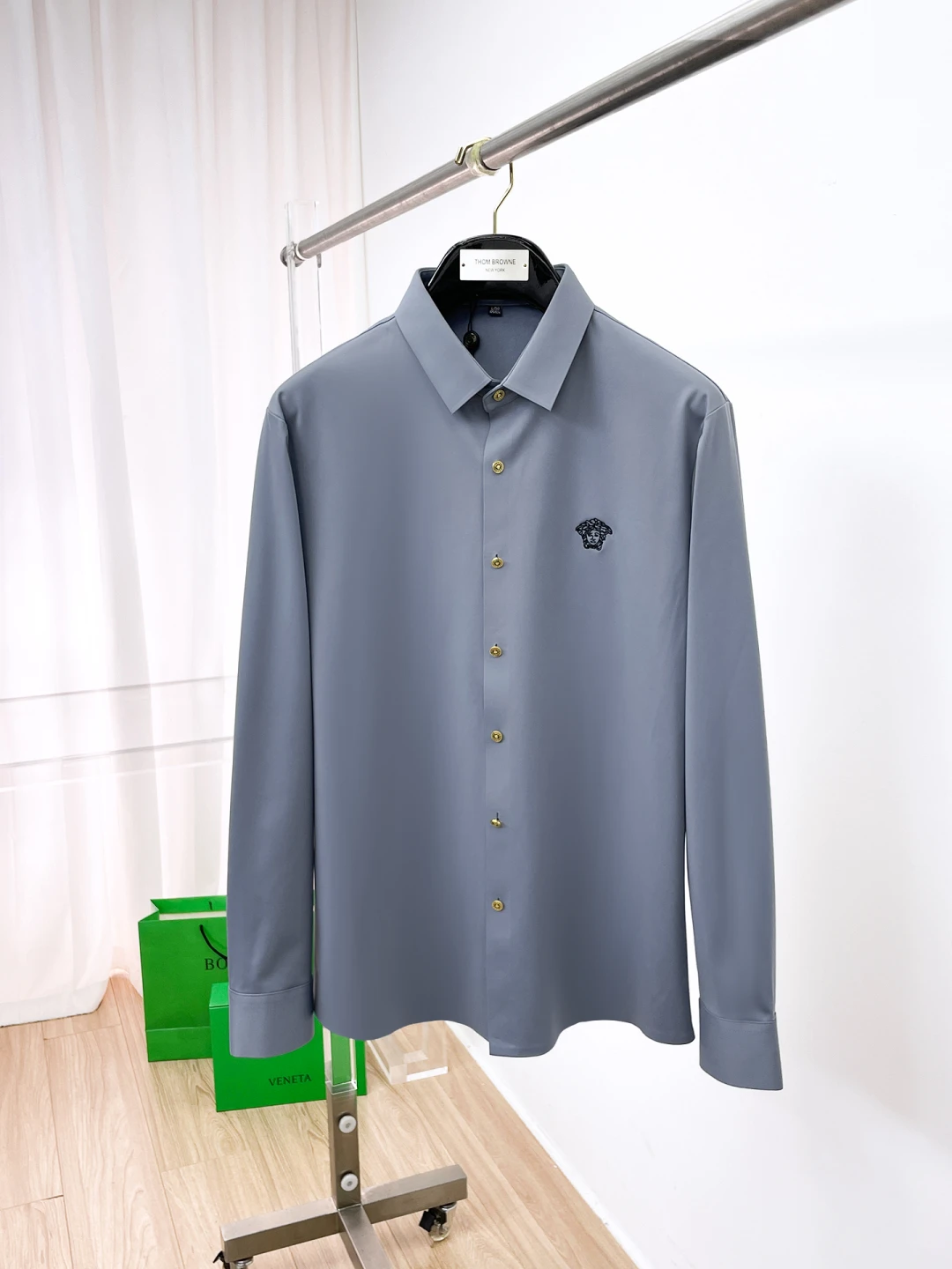 Versace Shirts — fa61672f