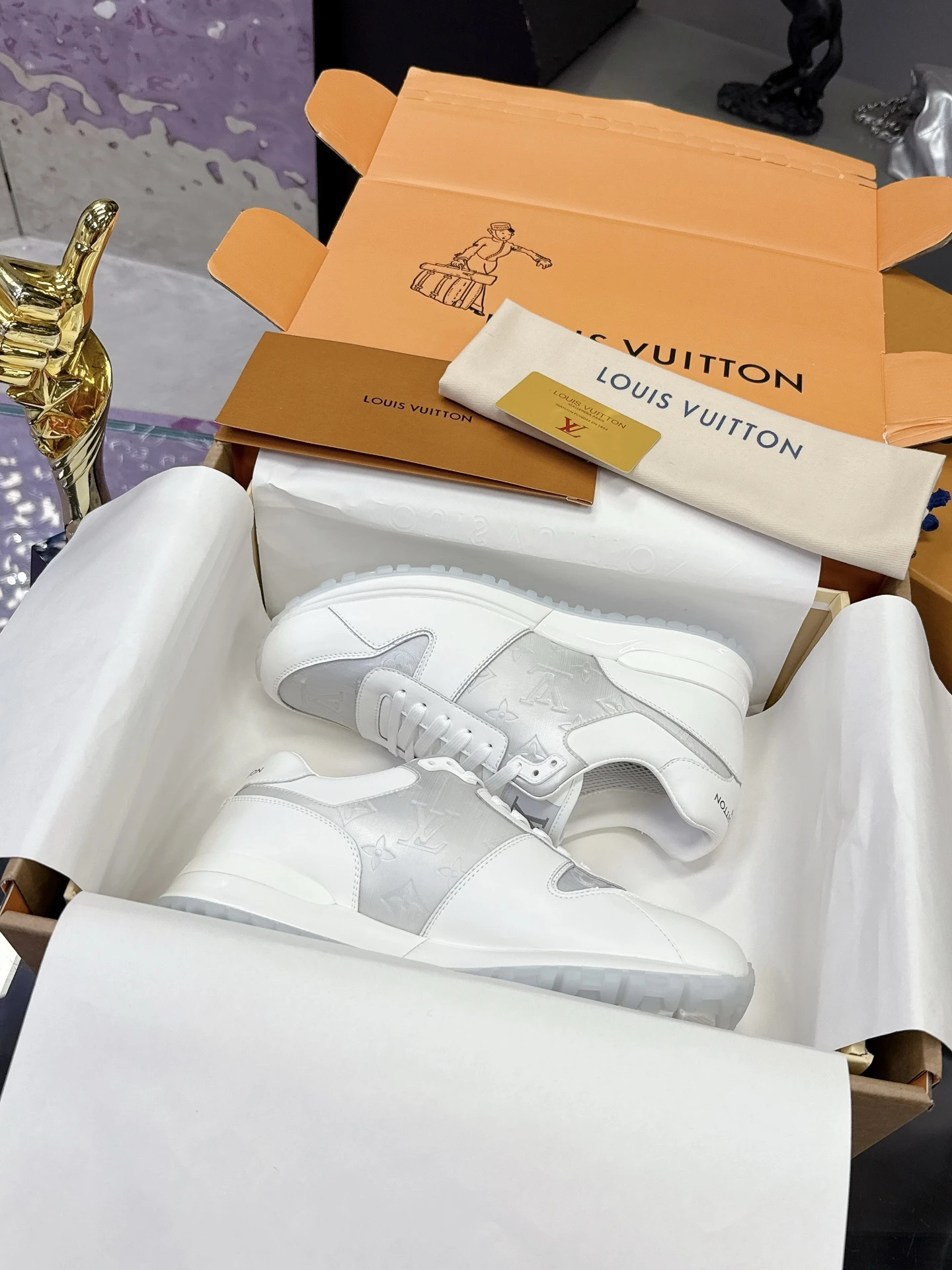 Louis Vuitton Sneakers — 116ae1df