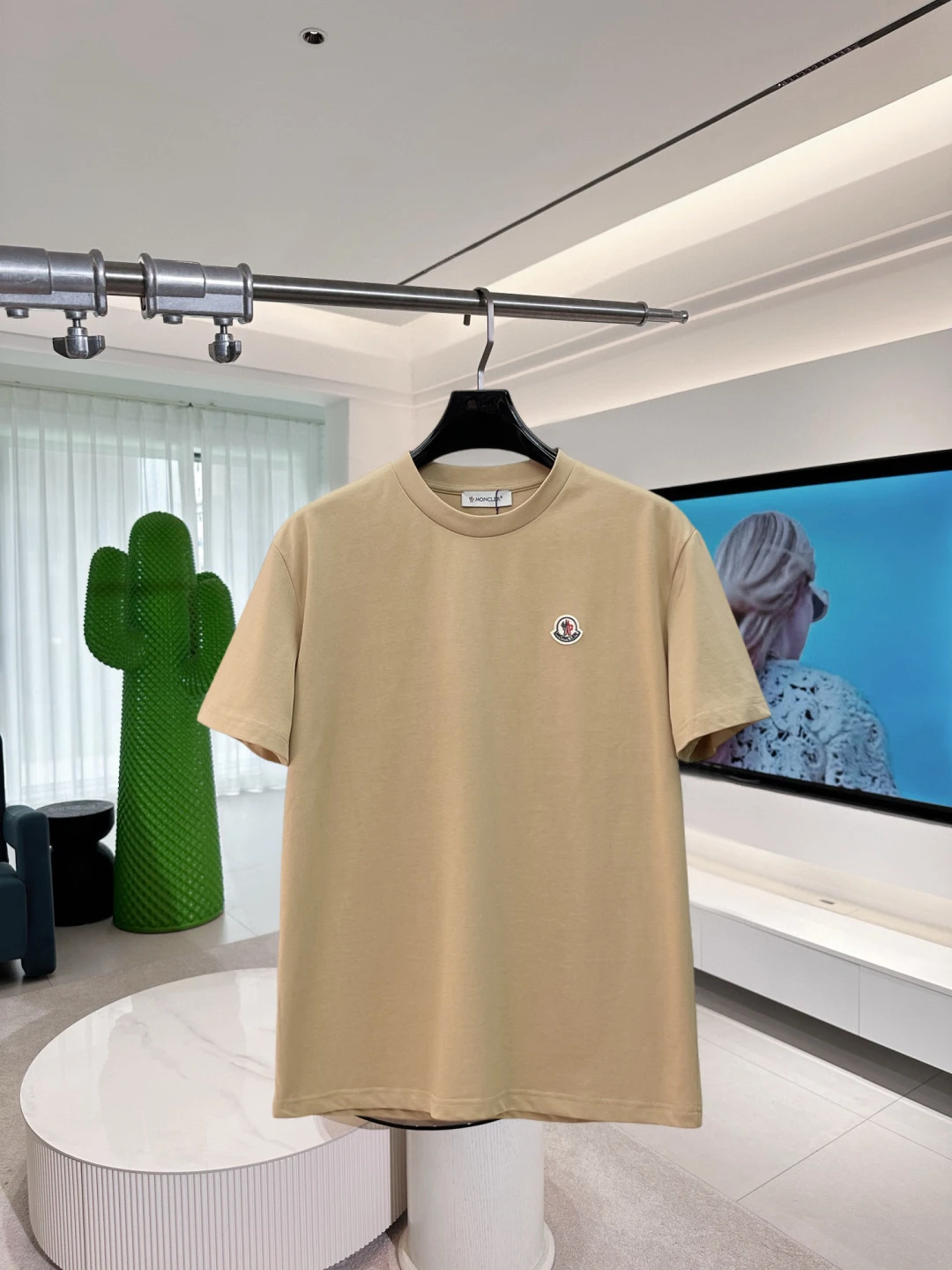 Moncler T-Shirt — 5982d9c6