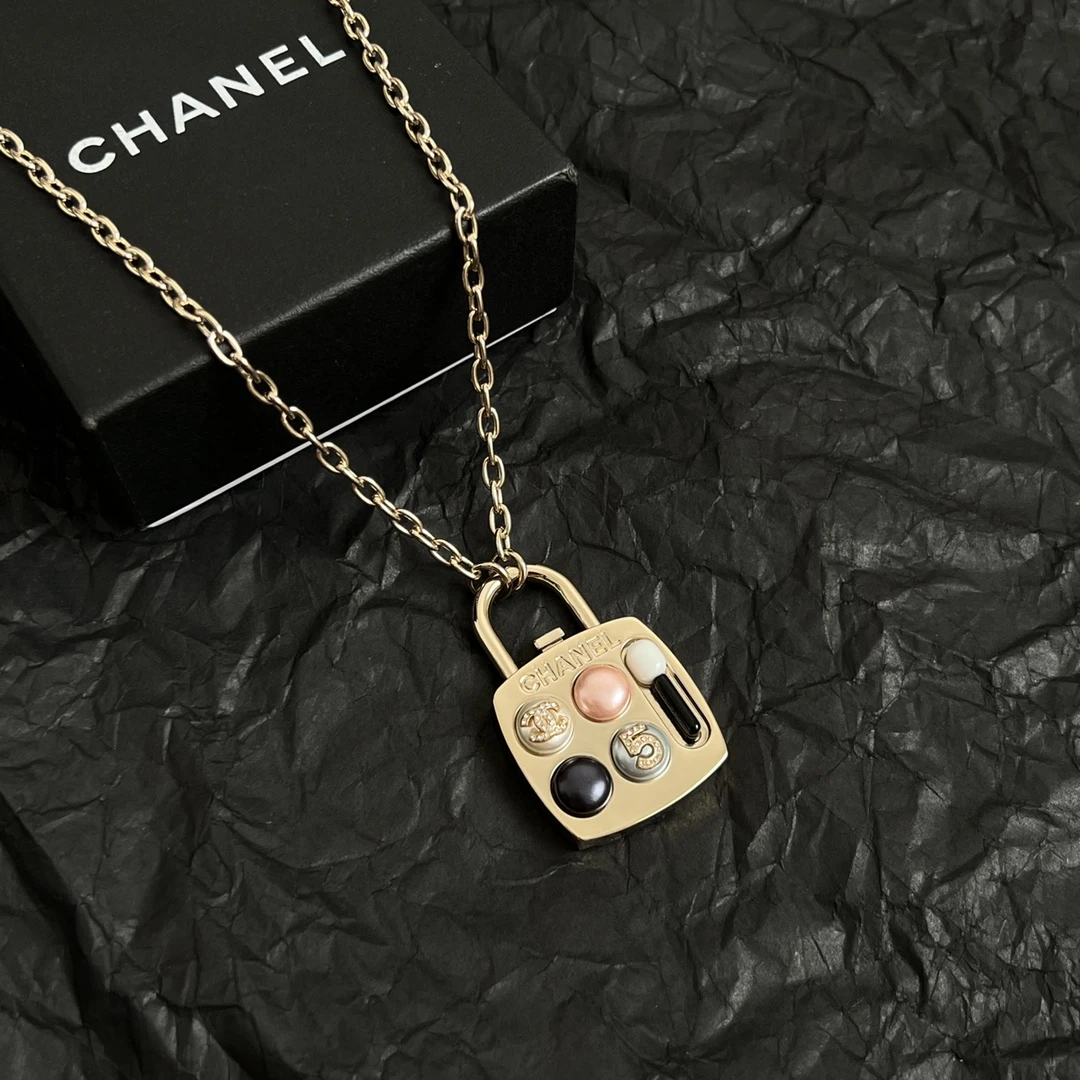 Chanel Jewellery — f35e3e85