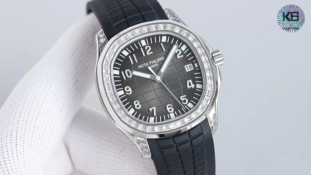 Patek Philippe Watch — 00e67d86