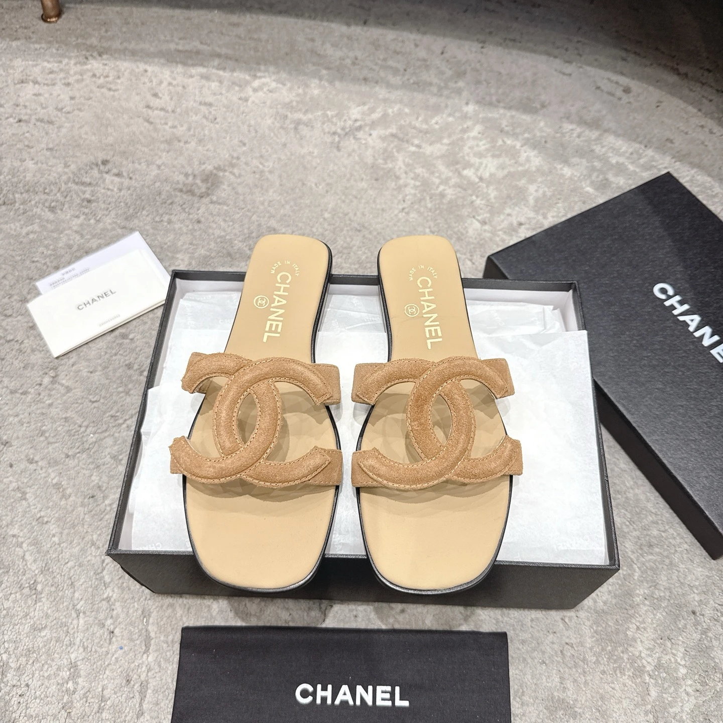 Chanel Slippers — 65edb145