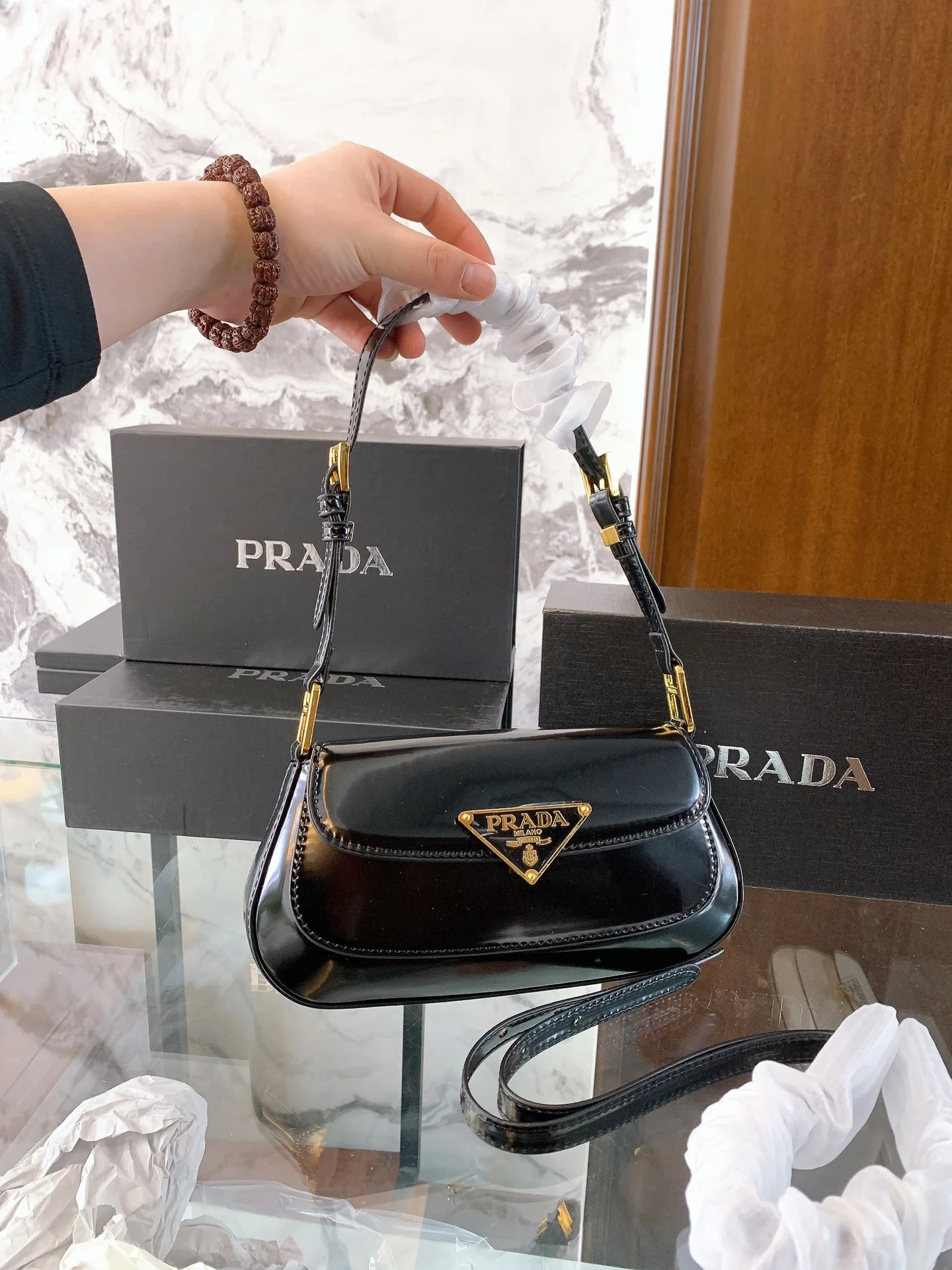 Prada Bag — 3f054339
