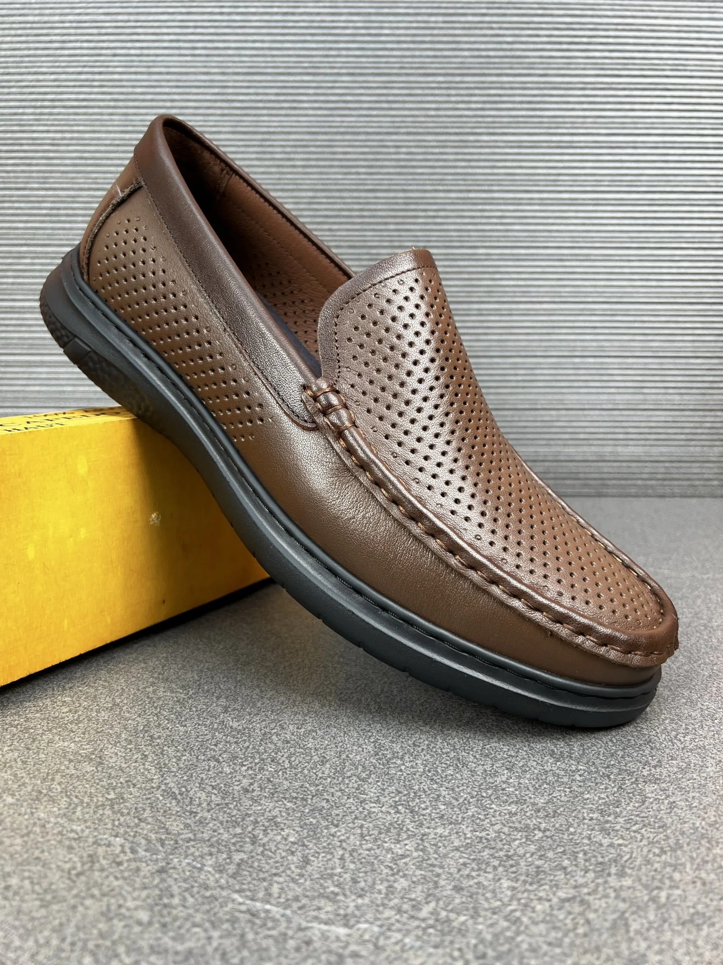 Sandals — 01eaf9b0