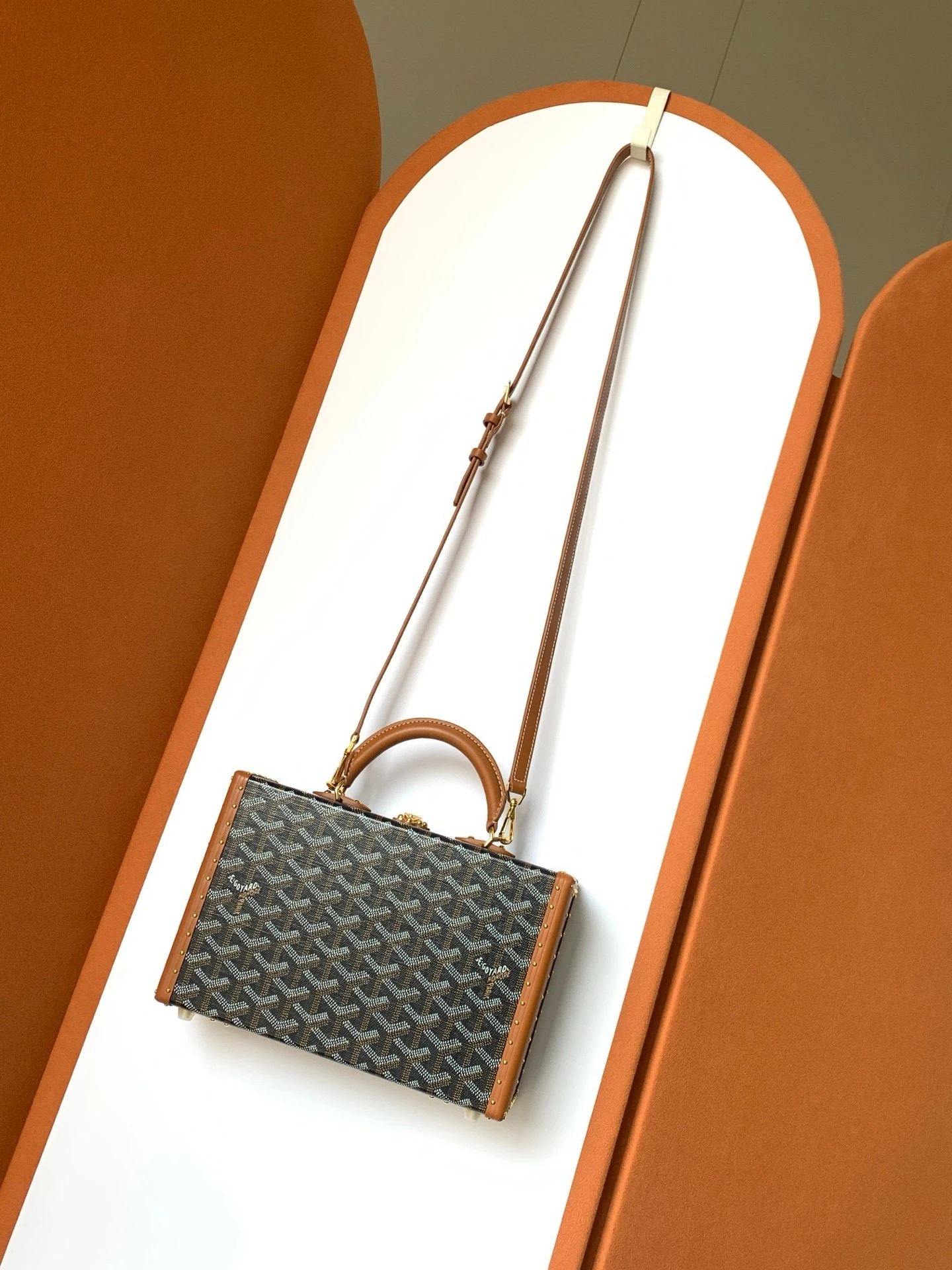 Goyard Luggage — 14401a35