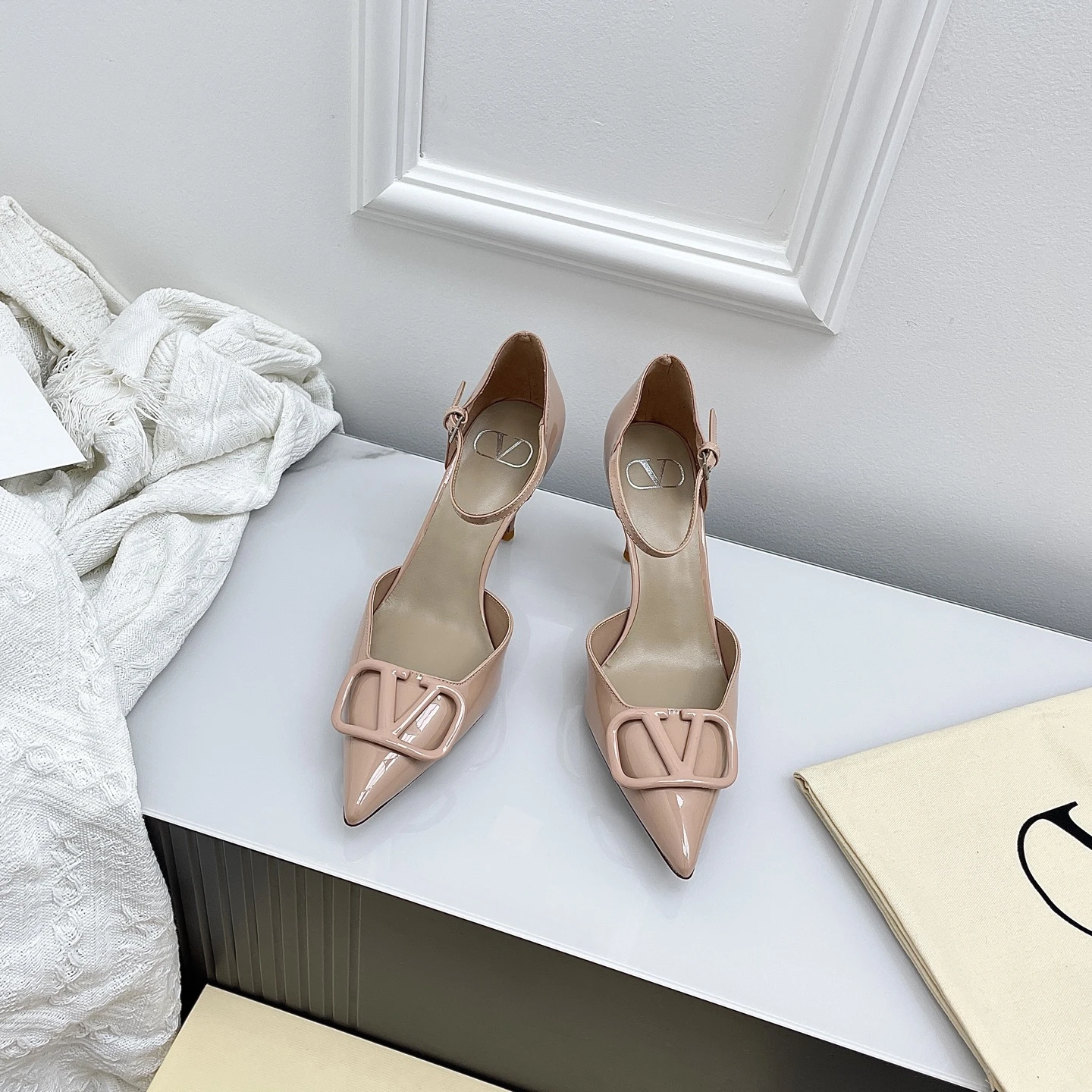 Valentino Sandals — 1118f3c1