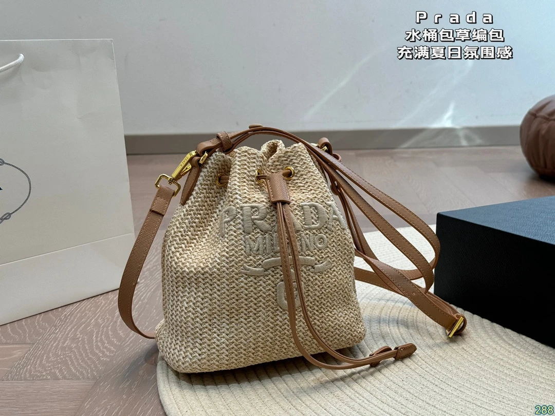 Prada Bag — 7a5b1191