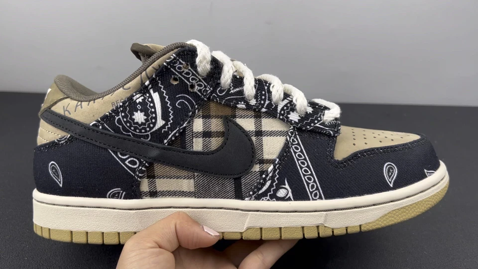 Nike Shoes — f812ffaa