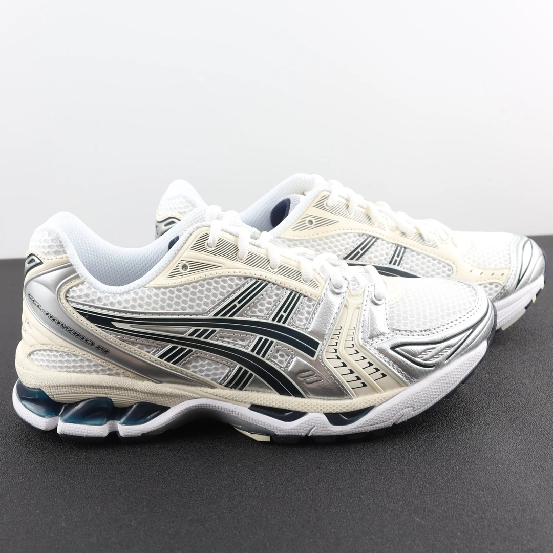 Asics Shoes — 240aaad4