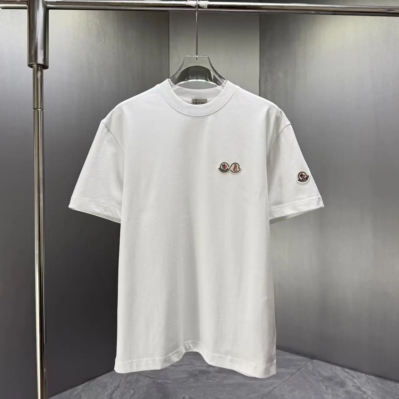 Moncler T-Shirt — 9c0fb641