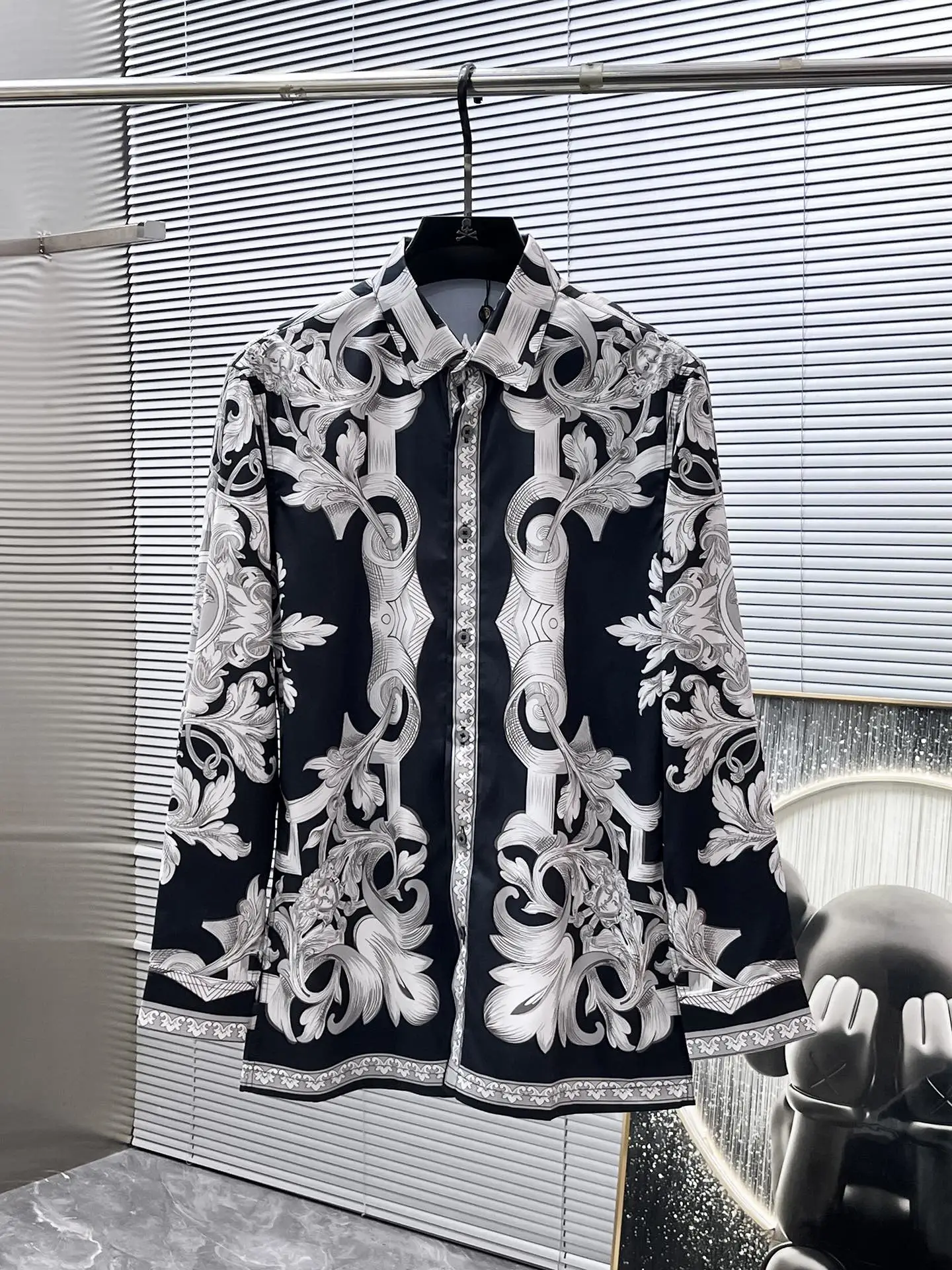 Versace Shirts — c69e4aaf