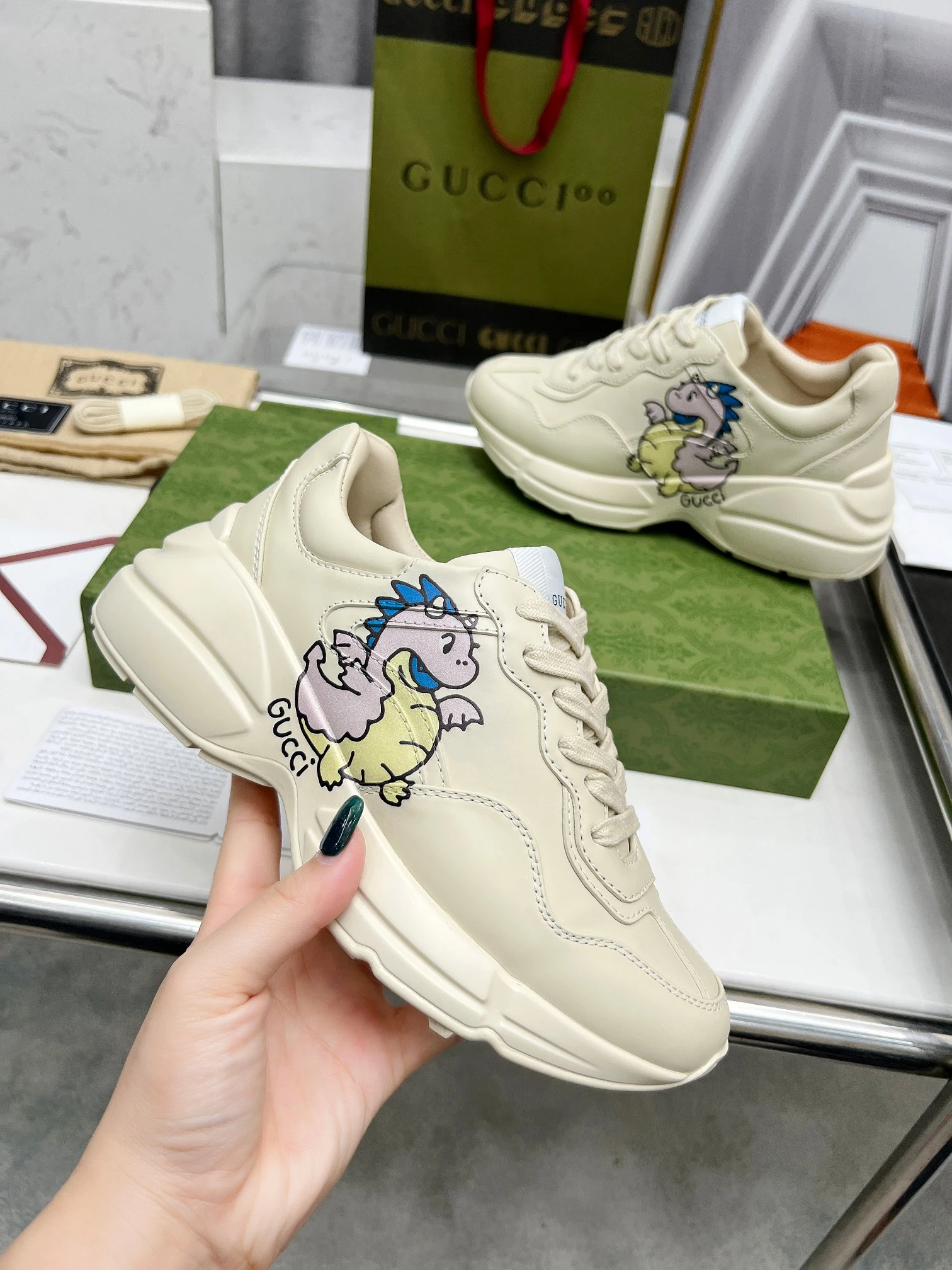 Gucci Shoes — e93a5acb