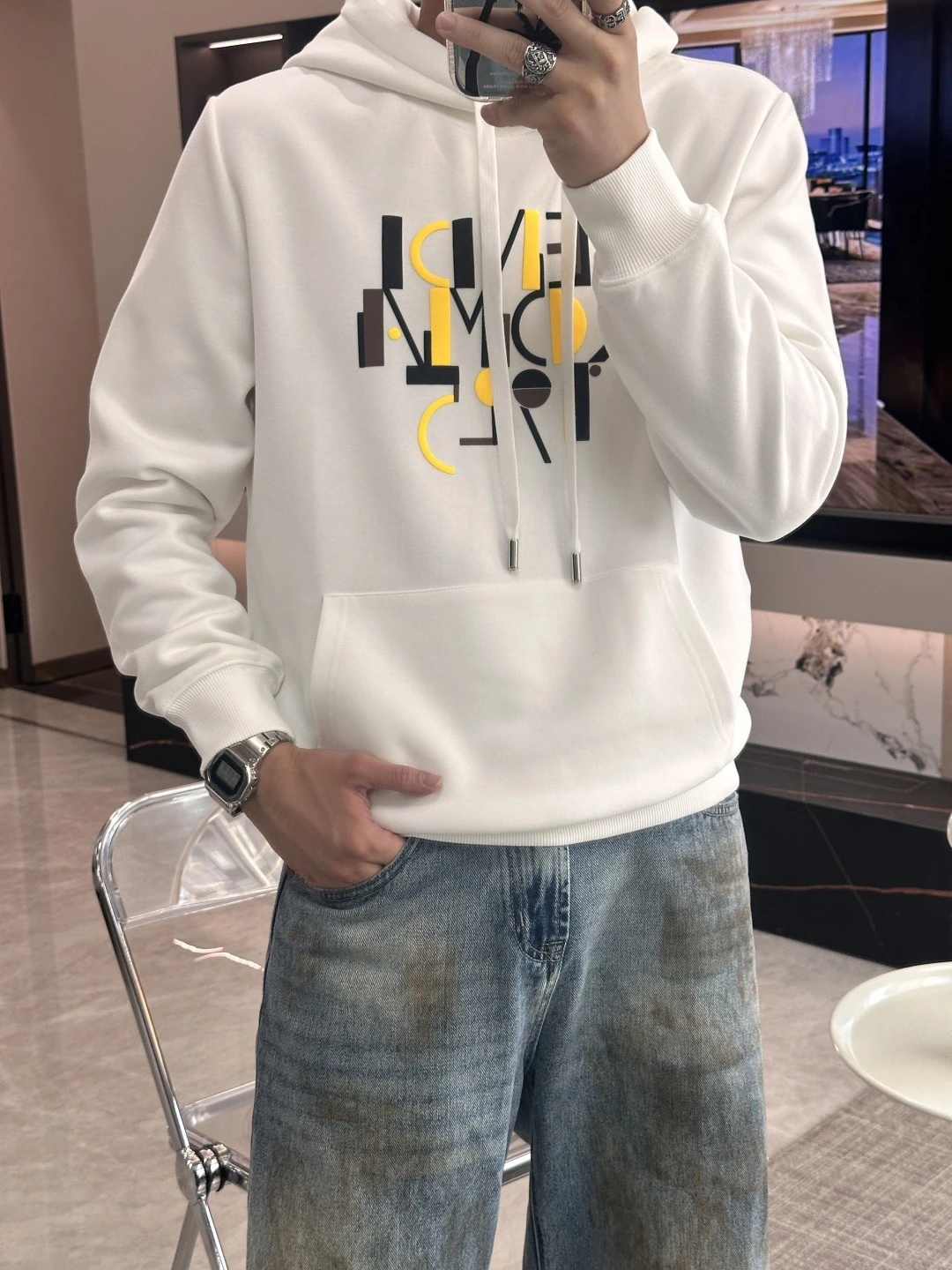 Fendi Sweatshirts — 186e7dda