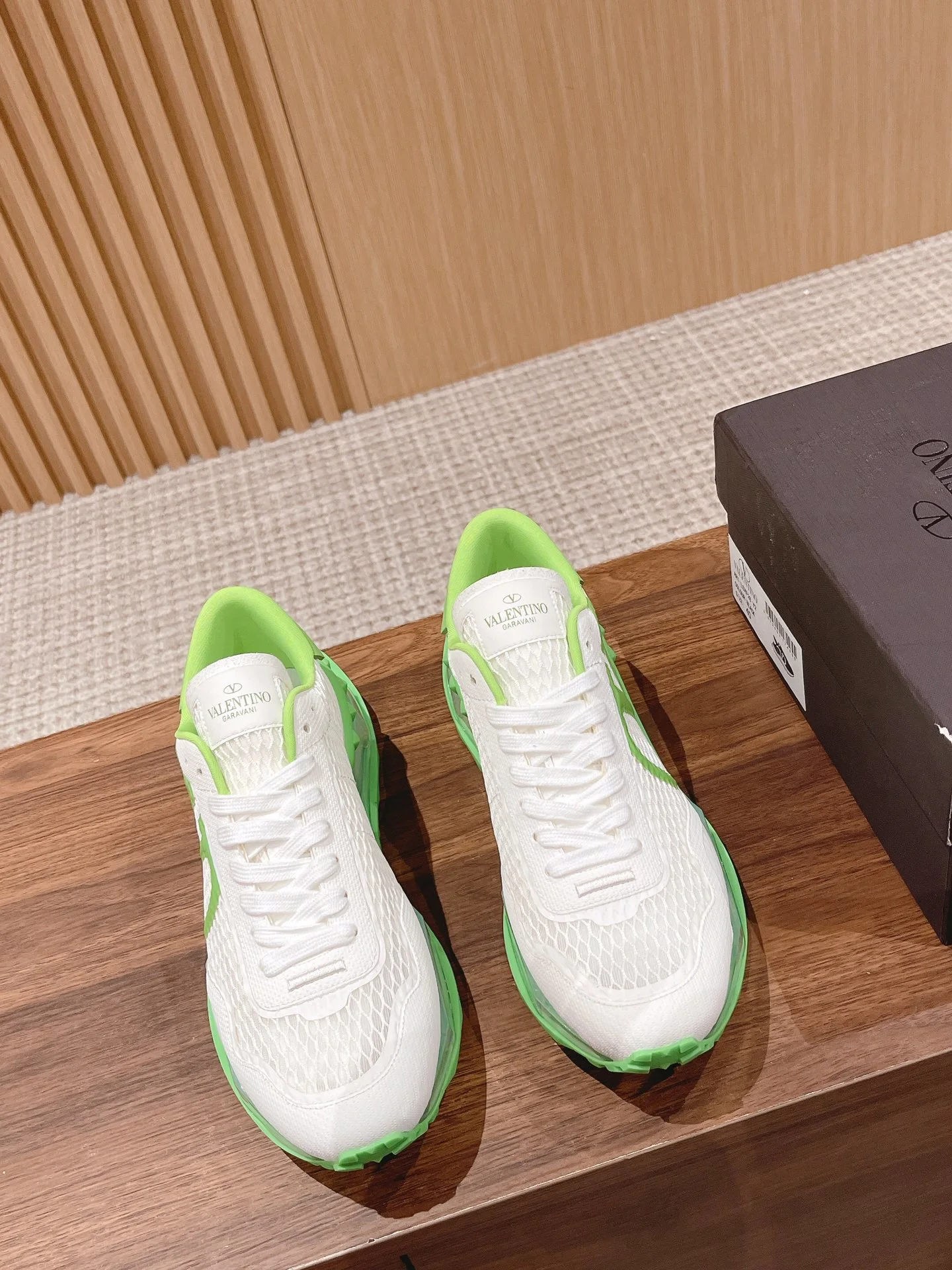 Valentino Sneakers — 74c214cd