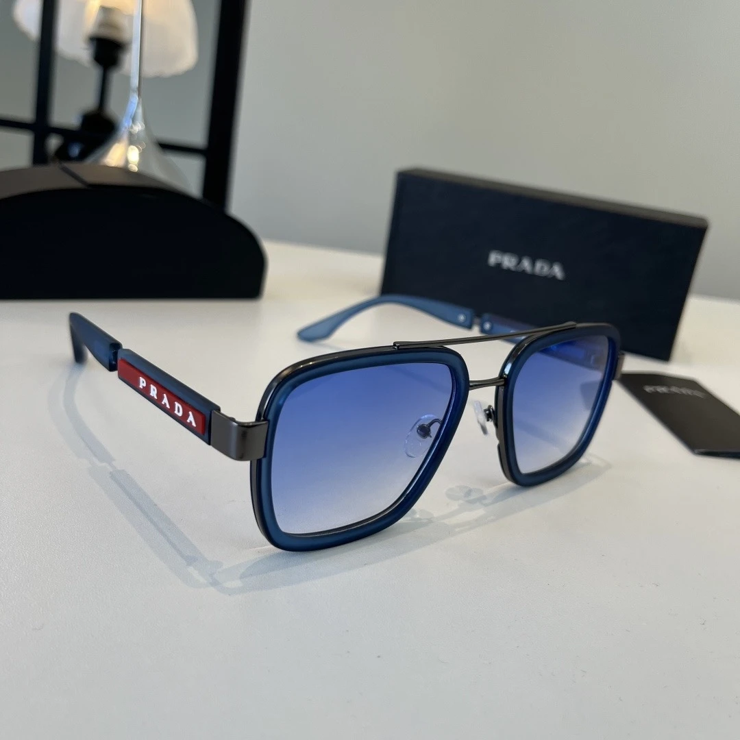 Prada Eyewear — dbfa04ea