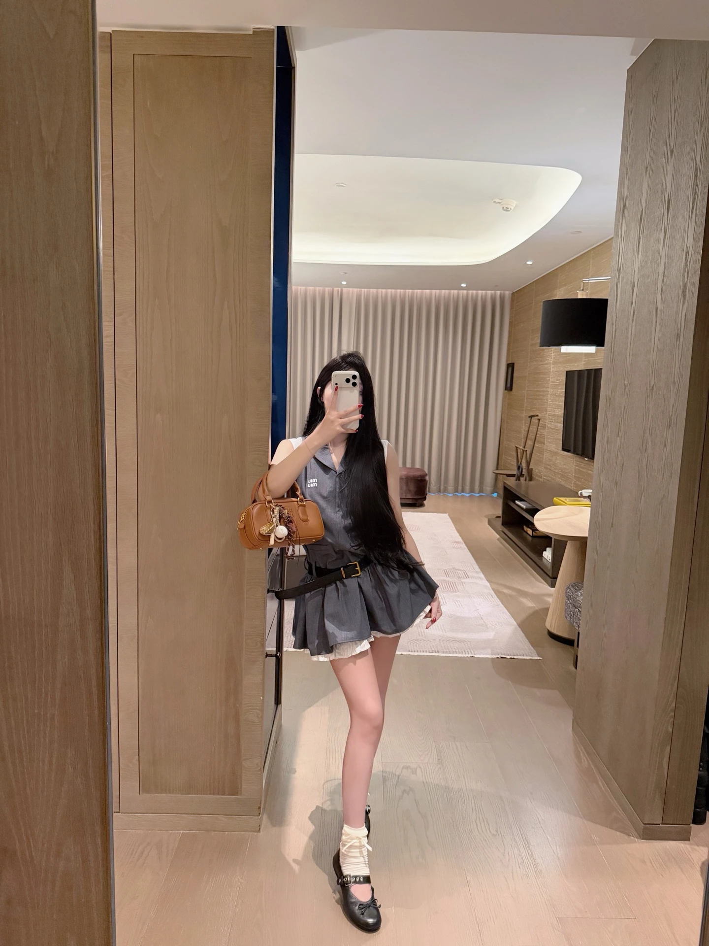 Dresses — b5161102