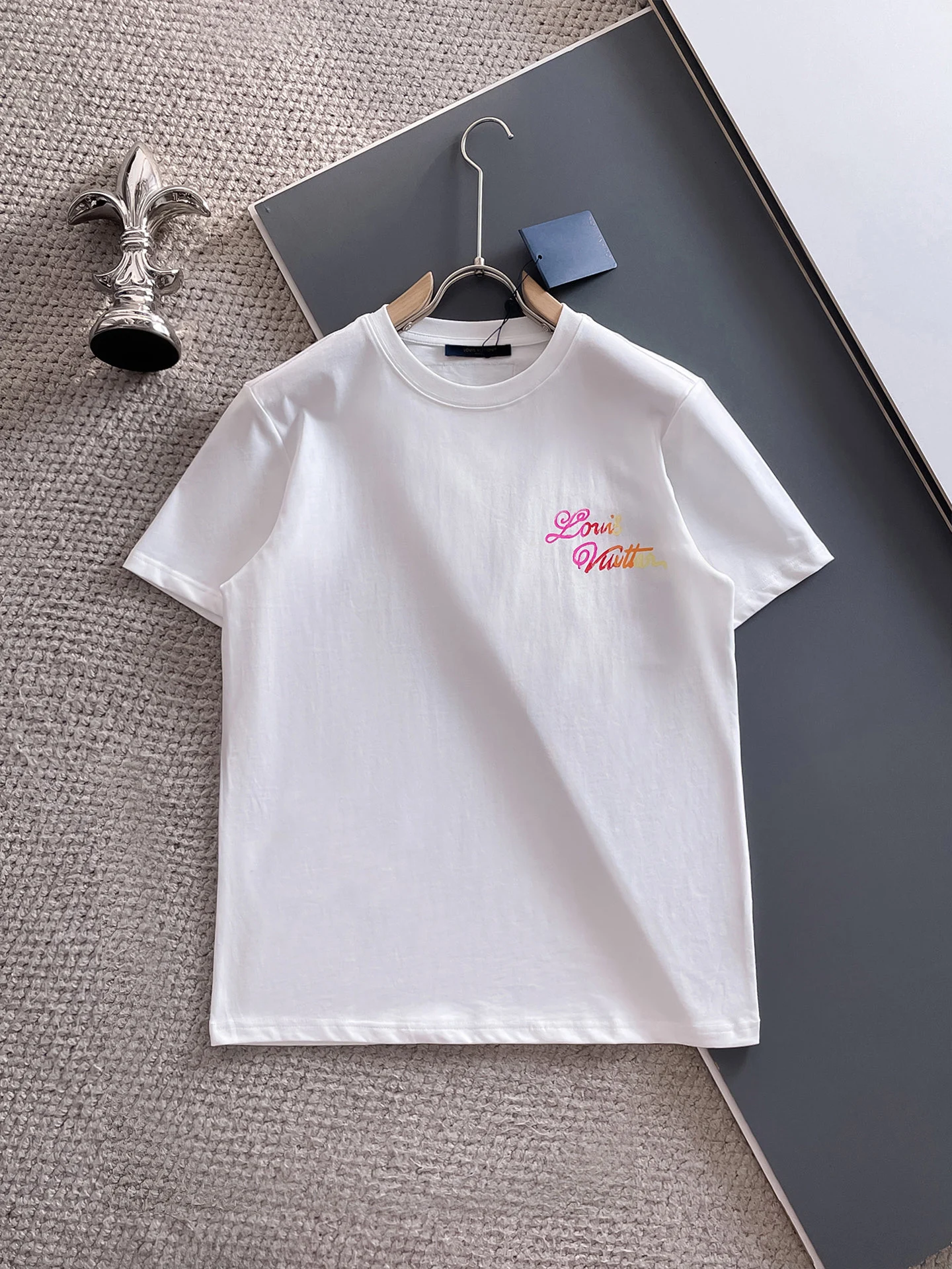 Louis Vuitton T-Shirt — 11d7fdf8