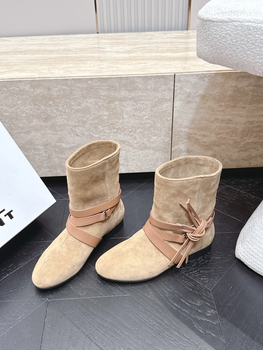 Boots — 302bca5d