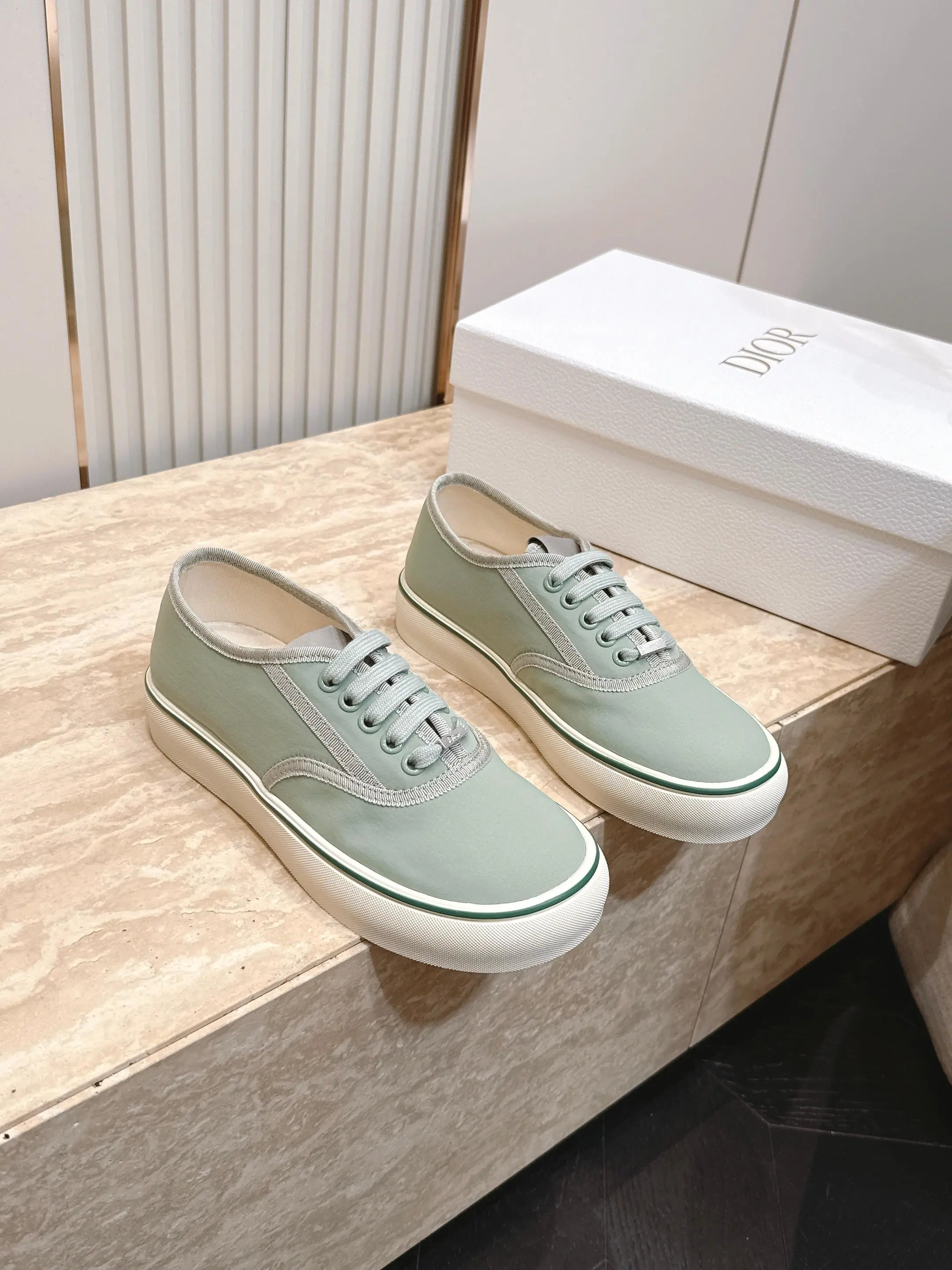 Dior Sneakers — ad19b9c3
