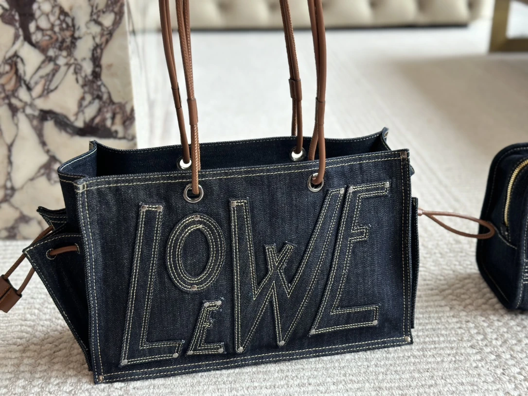 Loewe Bag — 2a82d006