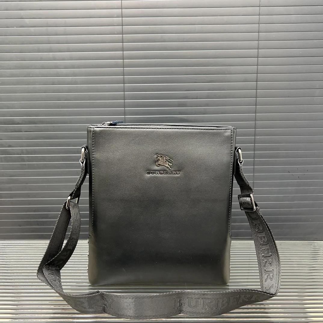 Burberry Bag — f254b5f6