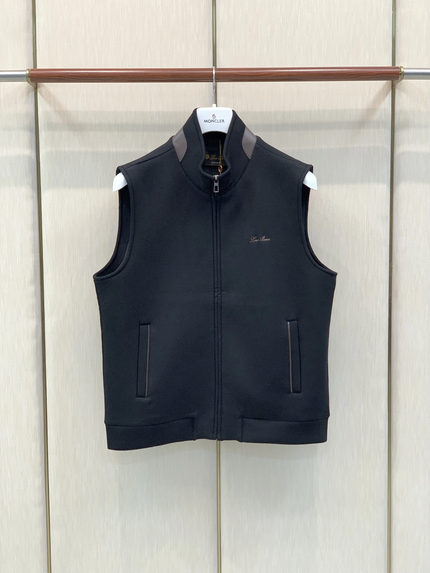 Loro Piana Clothing — 33367650